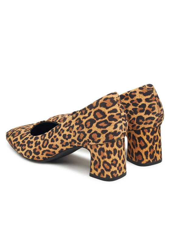 Clarks Clarks Γοβάκια Fernie Court 26183033 Καφέ
