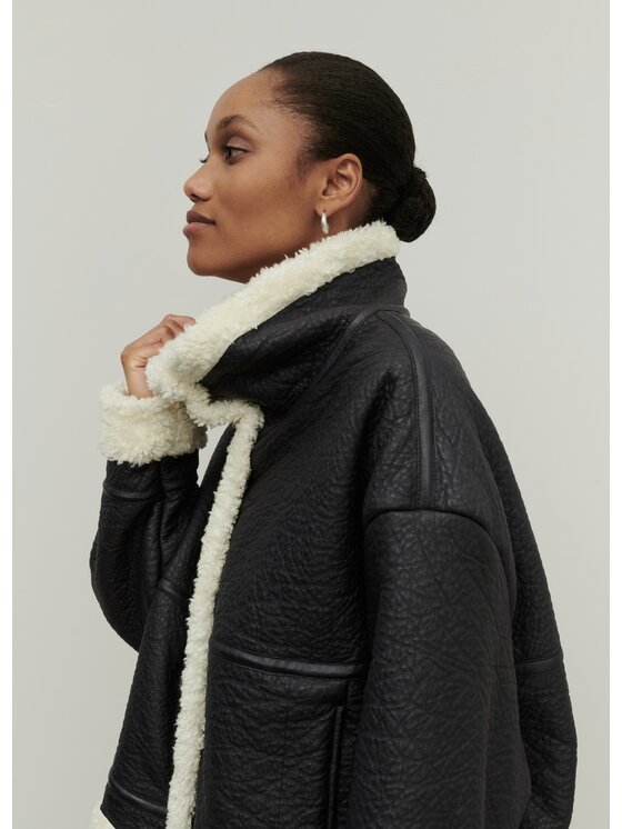 La Mania La Mania Cappotto in shearling STOCKHOLM Nero Classic Fit