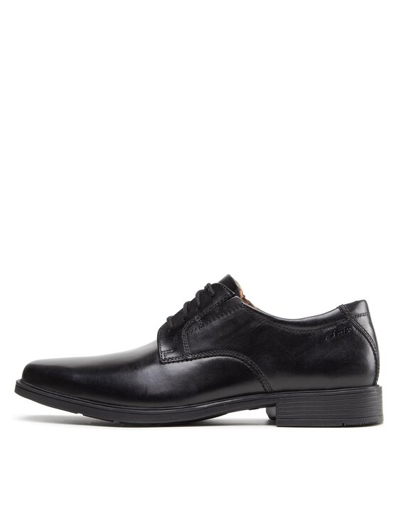 Clarks Clarks Pusbačiai Tilden Plain 261103507 Juoda