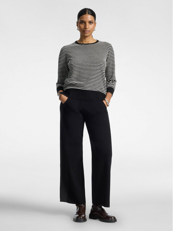 Elena Mirò Elena Mirò Spodnie materiałowe P6041000004N033 Czarny Flare Fit
