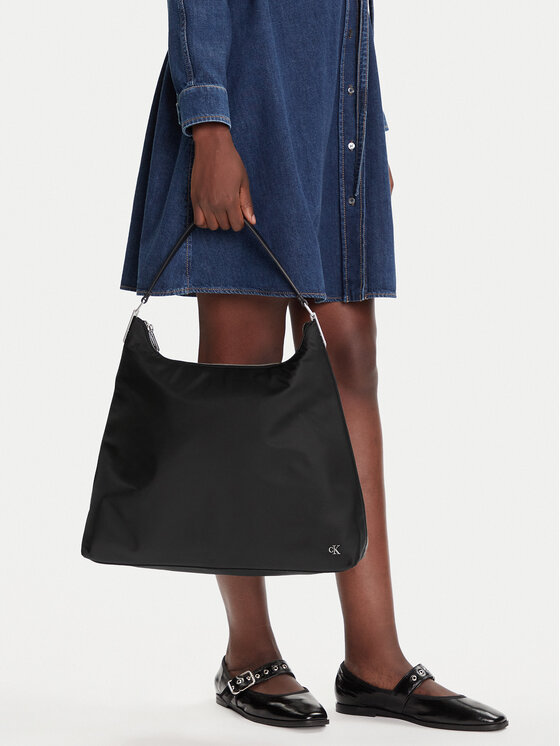 Calvin Klein Calvin Klein Τσάντα LV04K3218G Μαύρο