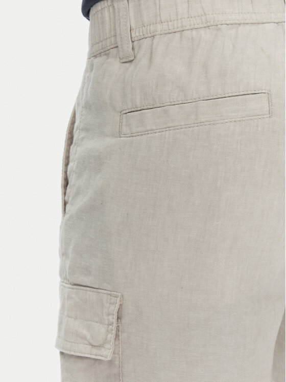 BOSS BOSS Szorty materiałowe Sisla-9-Cargo-Shorts 50536888 Kremowy Tapered Fit