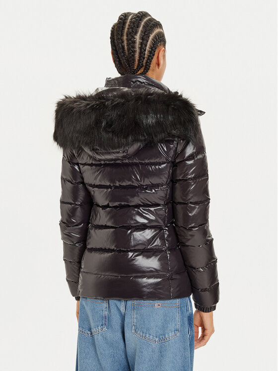 Tommy Jeans Tommy Jeans Pehelykabát DW0DW19926 Fekete Regular Fit