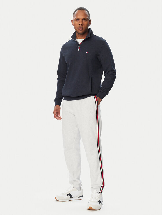 Tommy Hilfiger Tommy Hilfiger Donji dio trenerke UM0UM03944 Svijetlo siva Regular Fit