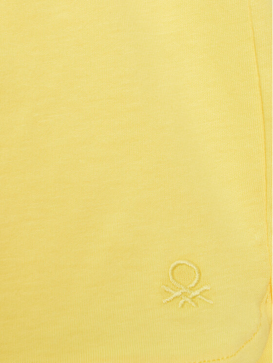 United Colors Of Benetton United Colors Of Benetton Szorty sportowe 3I1XG900N Żółty Regular Fit