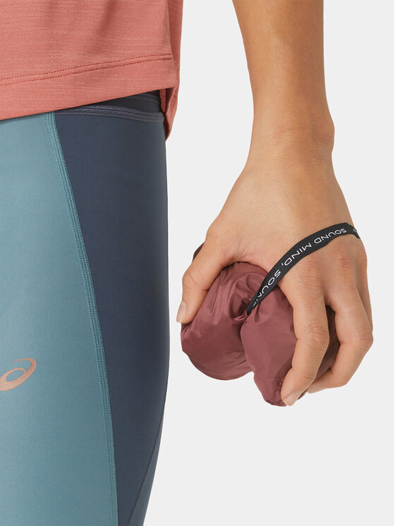Asics Asics Běžecká bunda Nagino Packable Run 2012C849 Červená Ahletic Fit