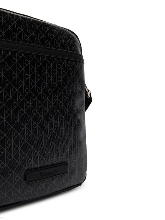 Calvin Klein Calvin Klein Geantă crossover Emblem Aop Coated Slim Reporter LV04D3334G Negru