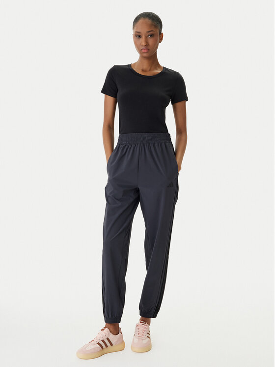 adidas adidas Παντελόνι φόρμας Train Essentials 3-Stripes Woven KC5496 Μαύρο Regular Fit