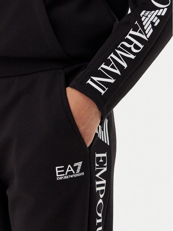 EA7 Emporio Armani EA7 Emporio Armani Spordidressid 7W000116 AF10443 UC001 Must Regular Fit