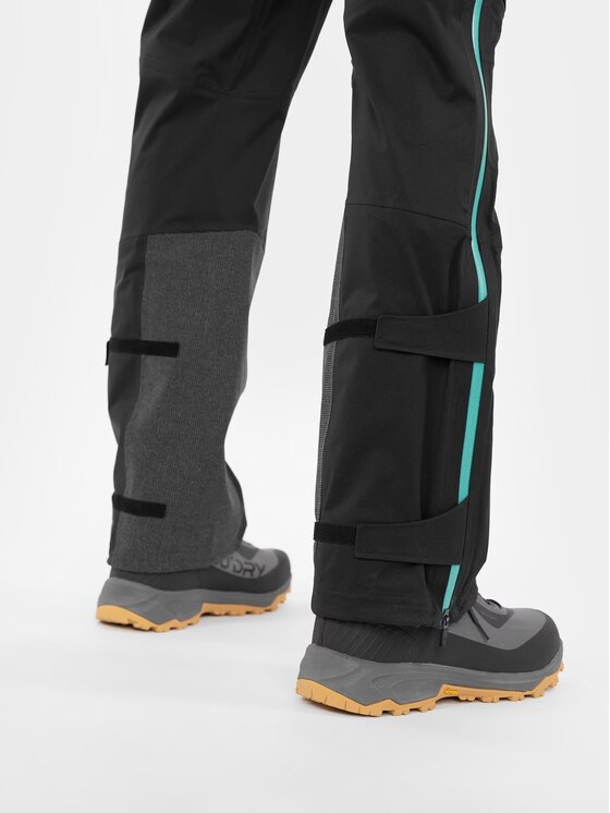 4F 4F Spodnie narciarskie H4Z22SPMN005-22S Czarny Regular Fit