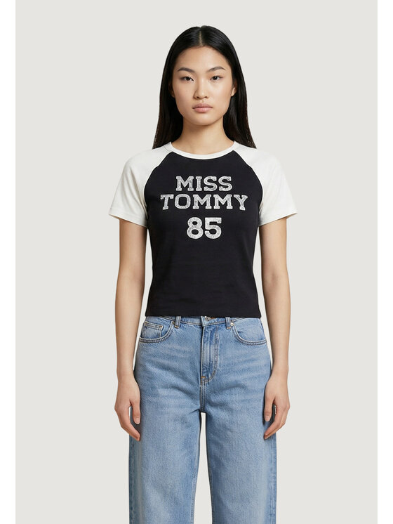 Tommy Jeans Tommy Jeans T-shirt DW0DW22536 Nero Casual Fit