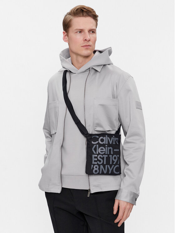 Calvin Klein Jeans Calvin Klein Jeans Torbica za okrog pasu Sport Essentials Flatpack18 Gr K50K510378 Črna