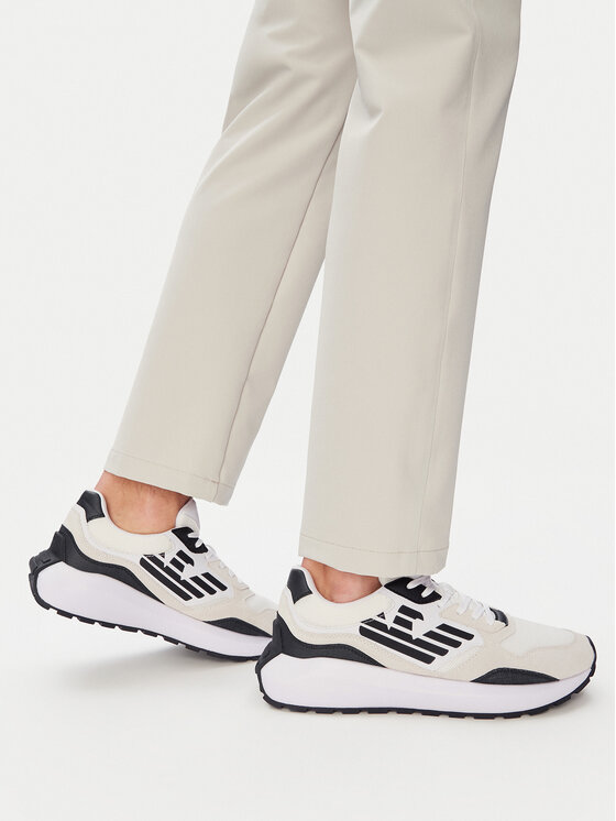 EA7 Emporio Armani EA7 Emporio Armani Sneakersy 7X000657 AF23110 MZ021 Biały
