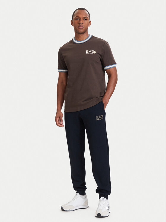 EA7 Emporio Armani EA7 Emporio Armani T-Shirt 7M002131 AF12957 U6027 Brązowy ciemny Regular Fit