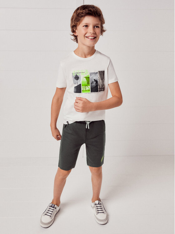 Completo t-shirt e pantaloncini sportvi Mayoral