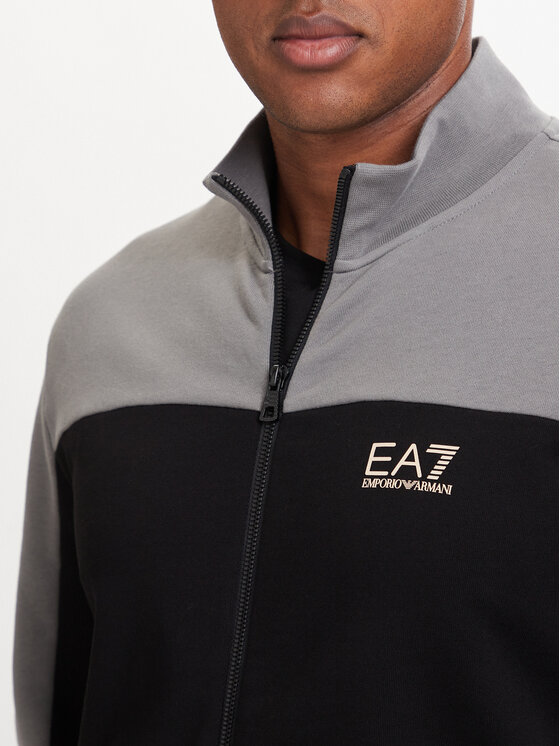 EA7 Emporio Armani EA7 Emporio Armani Trenerka 7M002405 AF10377 UC001 Crna Regular Fit
