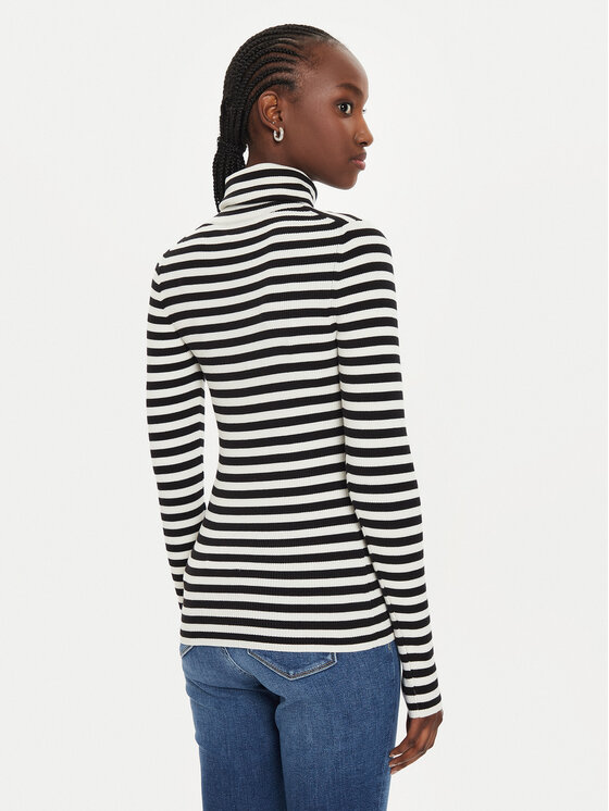 Calvin Klein Jeans Calvin Klein Jeans Dolčevita J20J224225 Crna Regular Fit