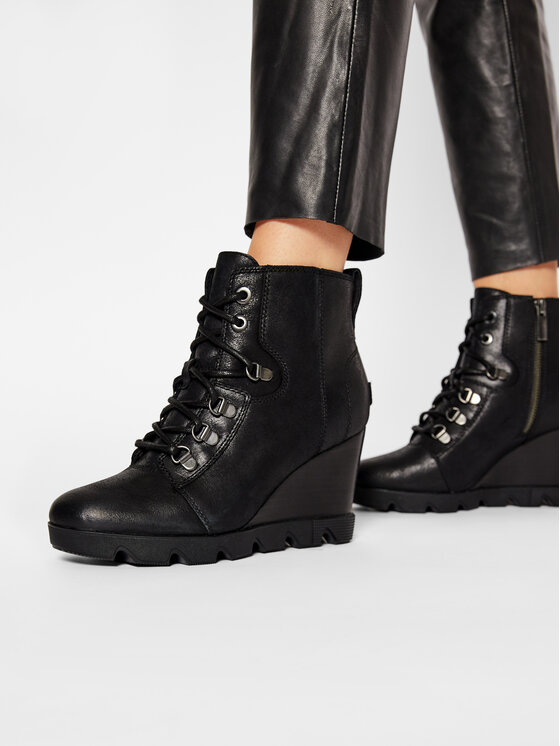 sorel joan uptown boot