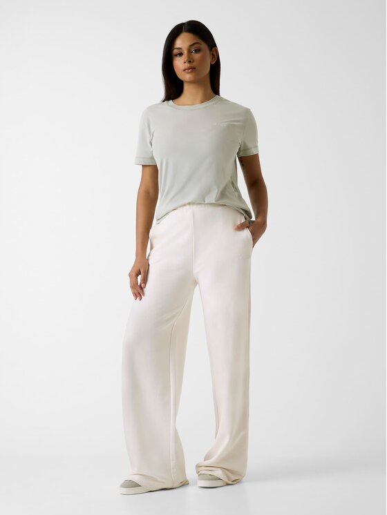 Guess Guess T-Shirt 181397 Zelená Classic Fit
