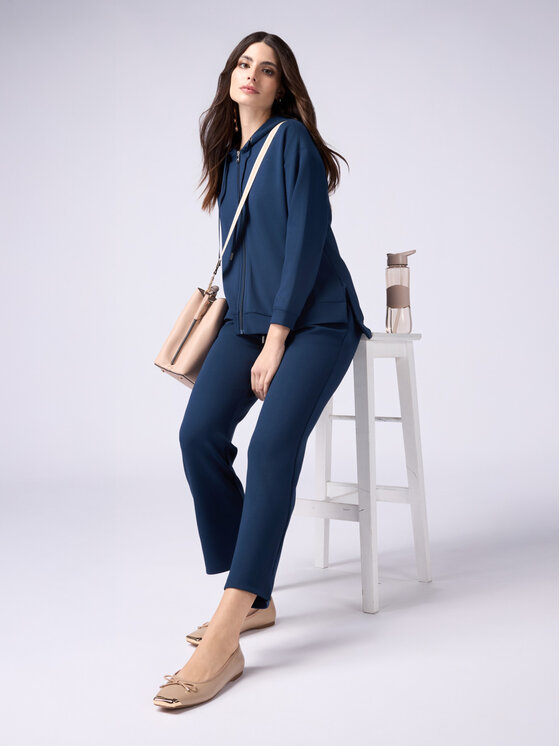 Oltre Oltre Pantaloni di tessuto P811J002241N034 Blu Baggy Fit