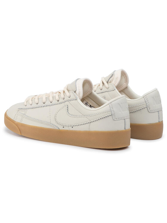 nike blazer low lxx