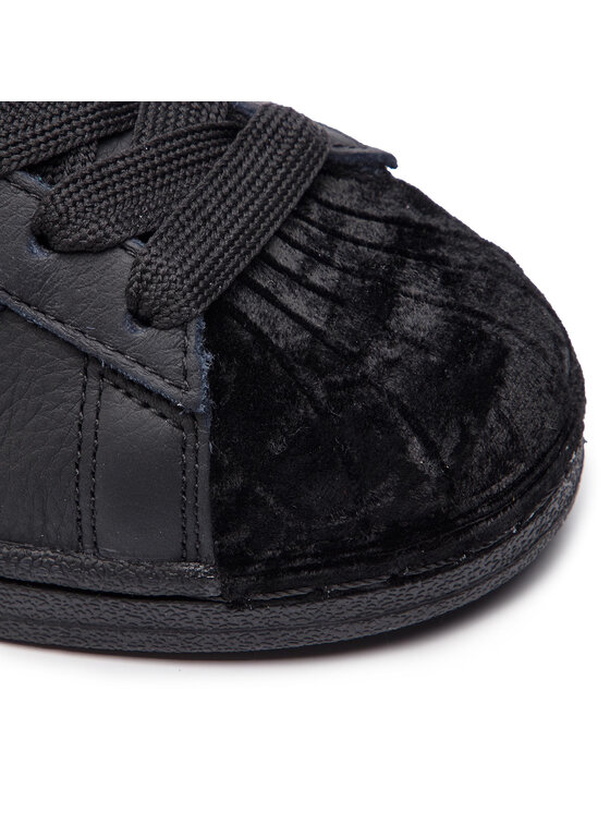 Adidas cg6011 2025