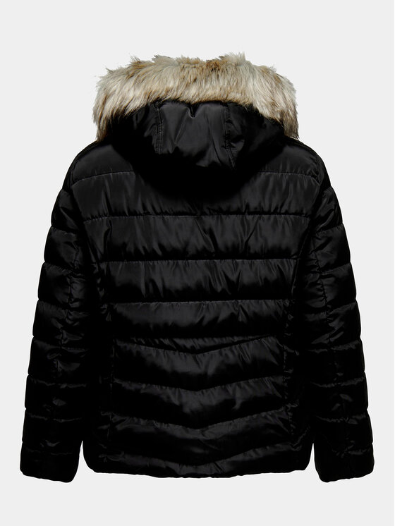 ONLY Carmakoma ONLY Carmakoma Zimska jakna 15305702 Črna Regular Fit