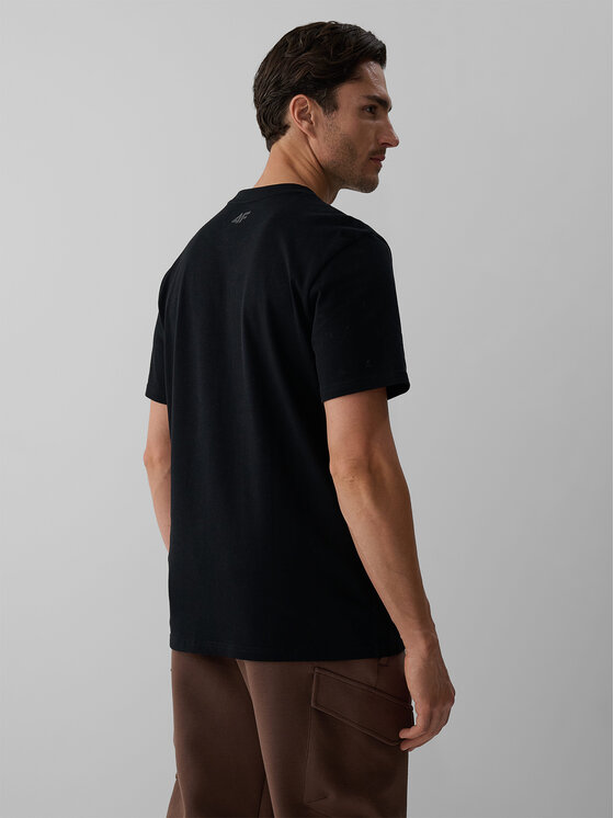 4F 4F T-Shirt OVERLAND Czarny Regular Fit