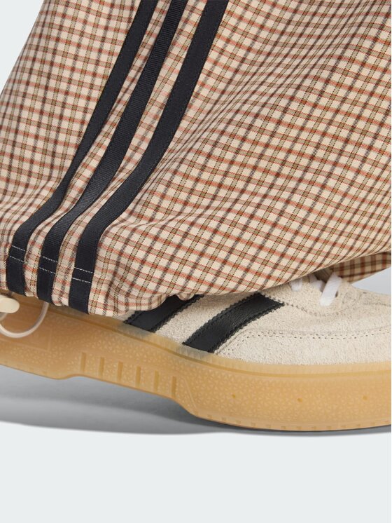 adidas adidas Spodnie materiałowe 168736 Beżowy Loose Fit