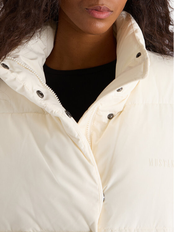 Mustang Mustang Winterjacke Gillian 1016744 Écru Relaxed Fit