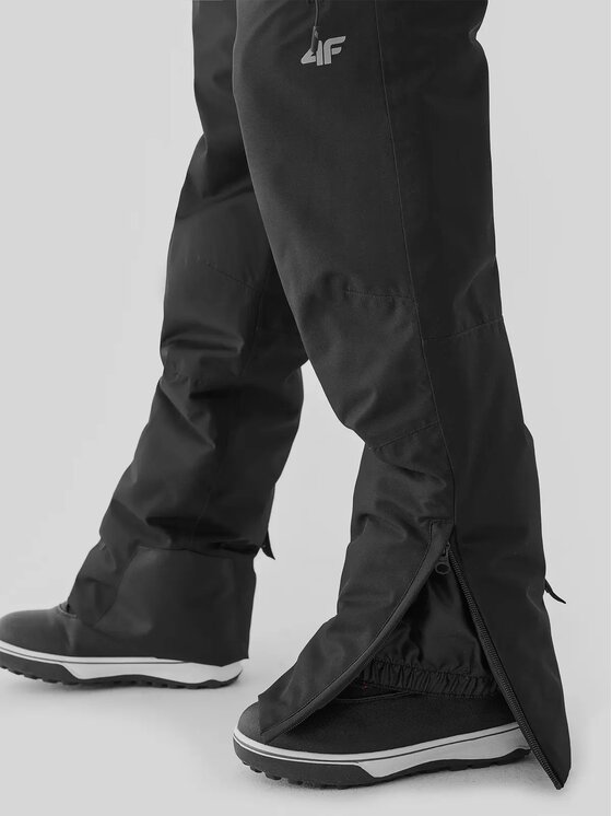 4F 4F Pantaloni da sci 4FJWAW24TFTRM656-20S Nero Regular Fit