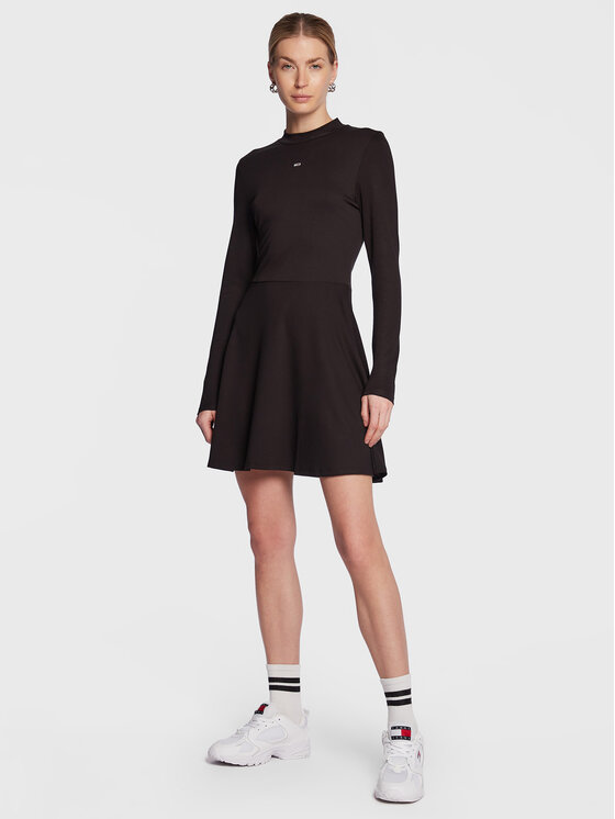 Tommy Jeans Tommy Jeans Ежедневна рокля Essential DW0DW15068 Черен Regular Fit
