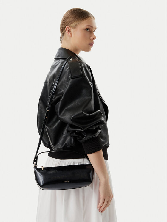 Calvin Klein Geantă Foil Logo Glossy LV04F3738G Negru