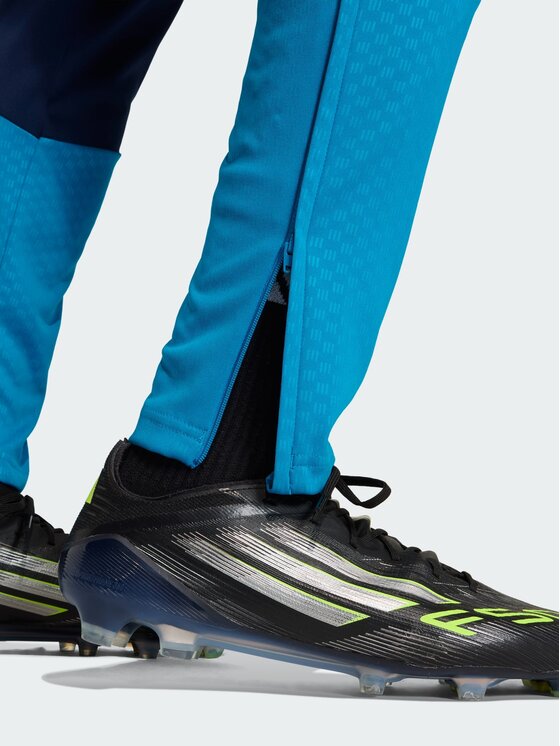 adidas adidas Spodnie dresowe 162023 Niebieski jasny Slim Fit