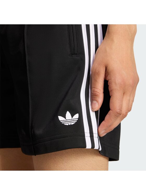 adidas adidas Спортивні шорти Firebird Classic KD5569 Чорний Regular Fit