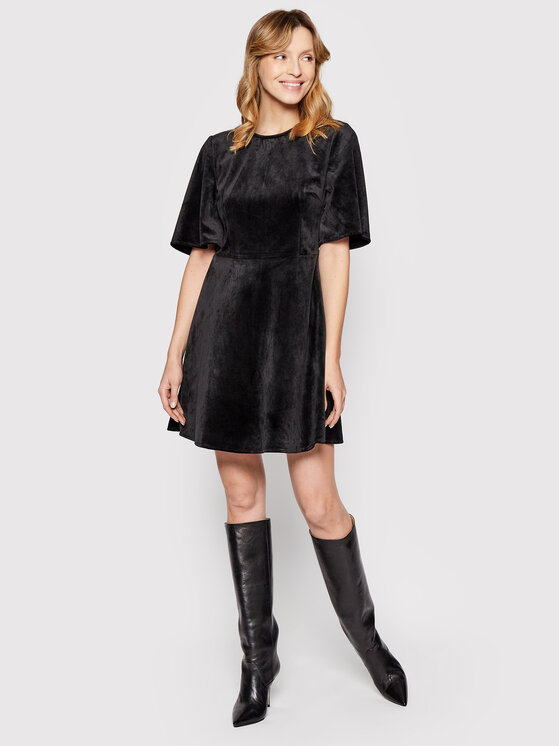 NA-KD NA-KD Sukienka codzienna Velvet 1100-004520-0002-581 Czarny Regular Fit