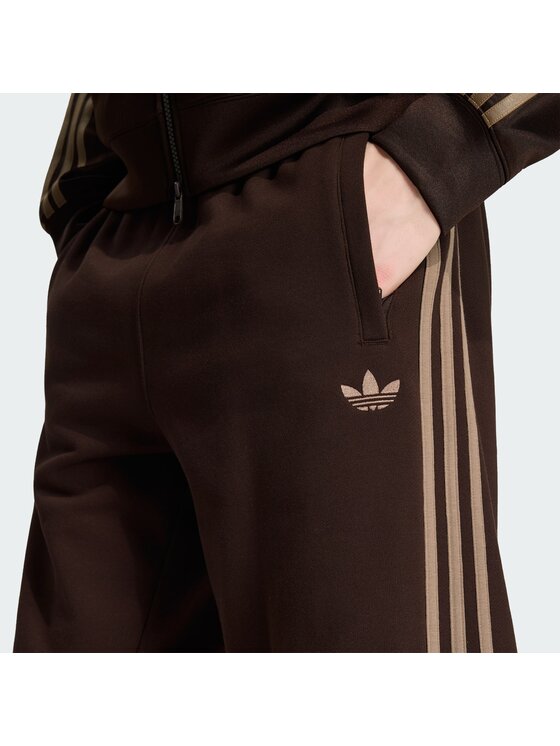 adidas adidas Szorty materiałowe 159264 Brązowy Regular Fit