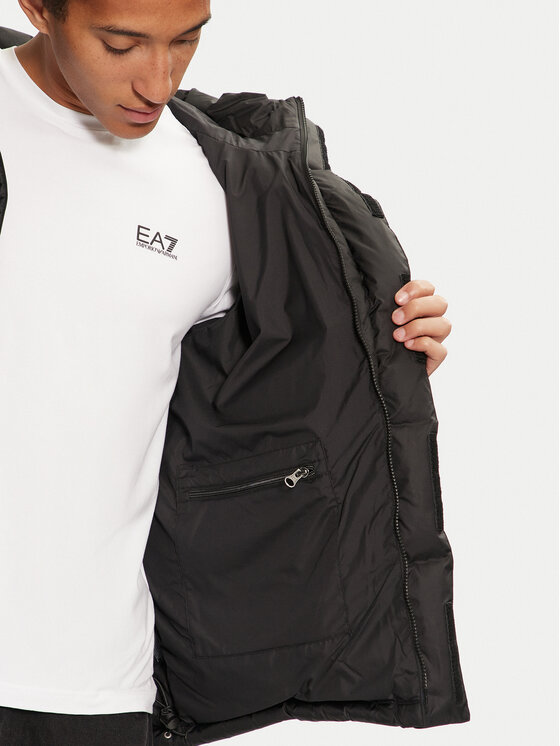 The North Face The North Face Vatovaná bunda Himalayan NF0A4QYX Čierna Regular Fit
