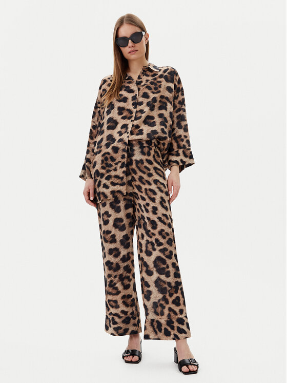 LOLA CASADEMUNT LOLA CASADEMUNT Cămașă LS2515033 Maro Relaxed Fit