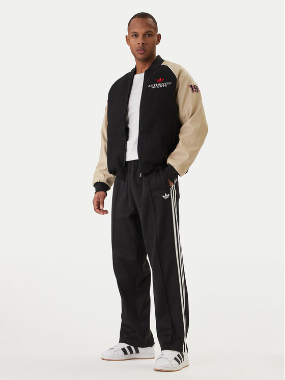 adidas adidas Teplákové kalhoty adicolor KE3501 Černá Loose Fit