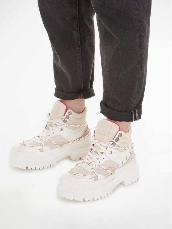 Tommy Jeans Tommy Jeans Trapper stila apavi Tjw Hybrid Boot EN0EN02338 Balts