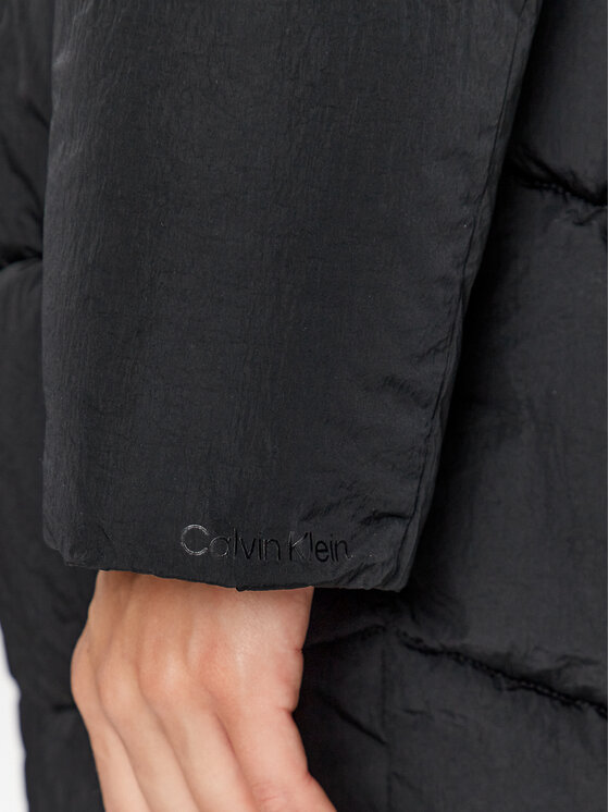 Calvin Klein Calvin Klein Žieminė striukė Modern K20K204690 Juoda Regular Fit