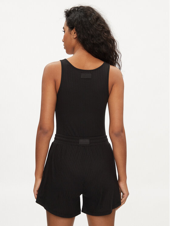 Guess Guess Glaustinukė O4GP11 KBXB2 Juoda Slim Fit