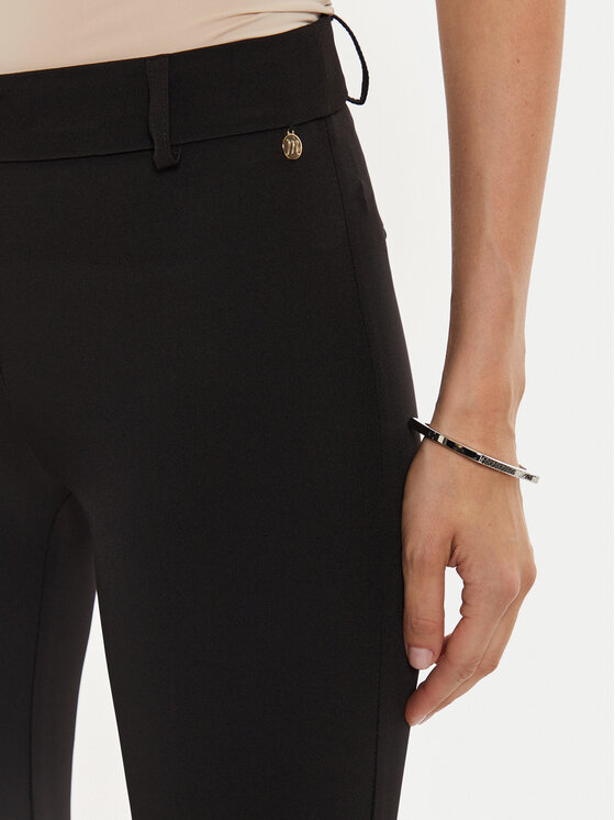 Maryley Maryley Hlače iz tkanine 24IB52Z/M19/43NE Črna Regular Fit