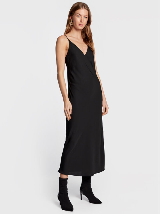 Calvin Klein Koktejlové šaty K20K205542 Čierna Slim Fit
