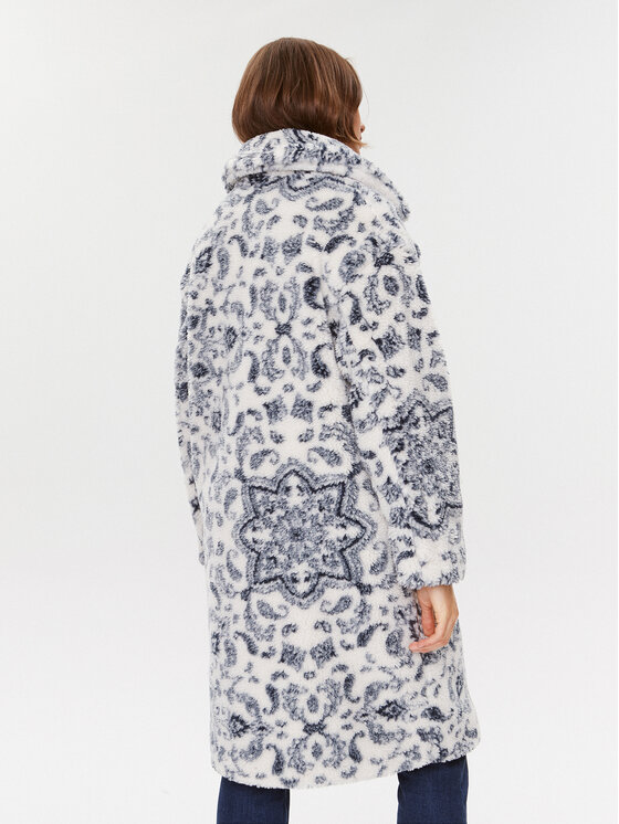 Guess Guess Futro W3BL55 WFSH2 Biały Regular Fit