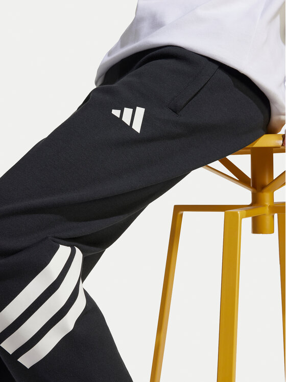 adidas adidas Спортивні штани Future Icons 3-Stripes JJ4808 Чорний Regular Fit