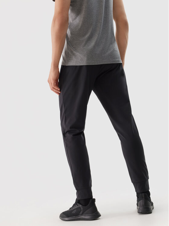 4F 4F Pantaloni di tessuto 4FWSS24TFTRM452-20S Nero Regular Fit