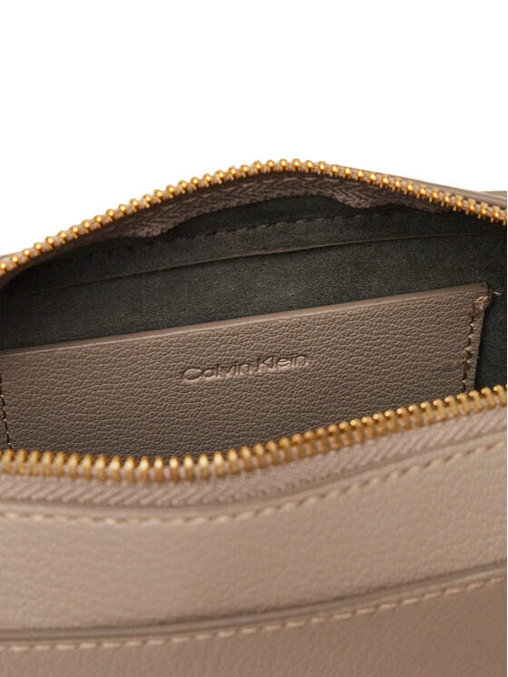 Calvin Klein Jeans Calvin Klein Jeans Дамска чанта Minimal Monogram Ew Camera Bag LV04K3162G Кремав