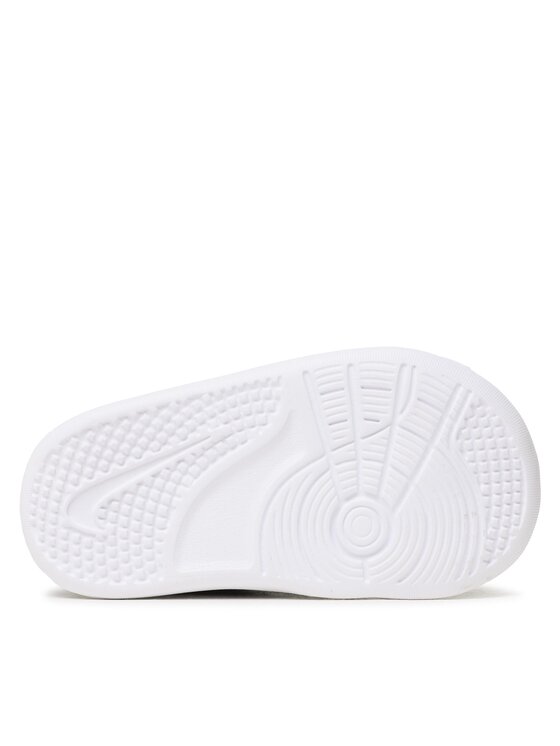Nike Nike Sneakersy Omni Multi-Court (TD) DM9028 005 Černá